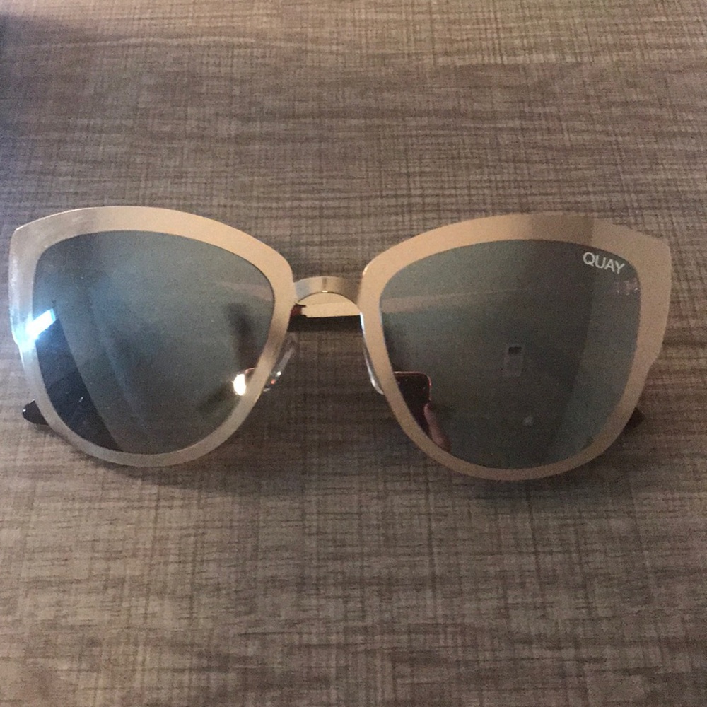 Quay super girl sunglasses